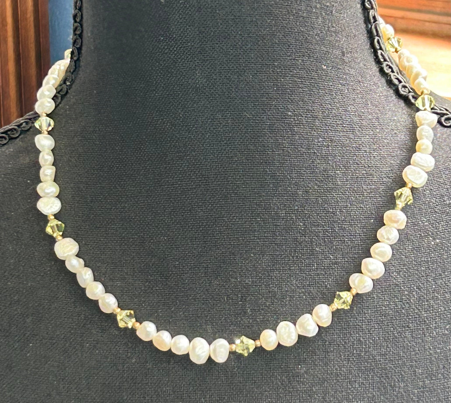 Pearl & Glass Necklace
