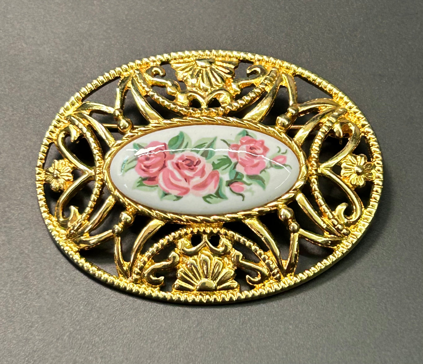 Avon Flower Brooch