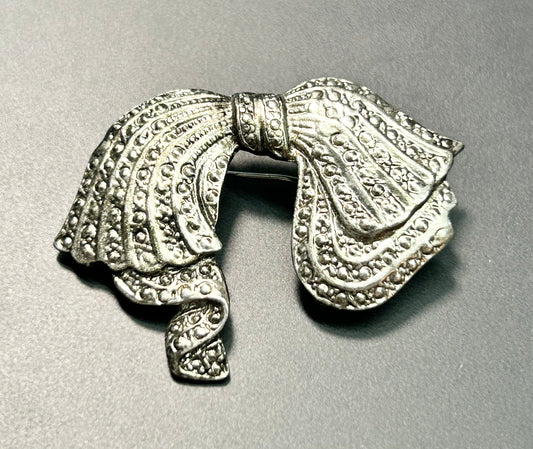 Vintage Bow Brooch