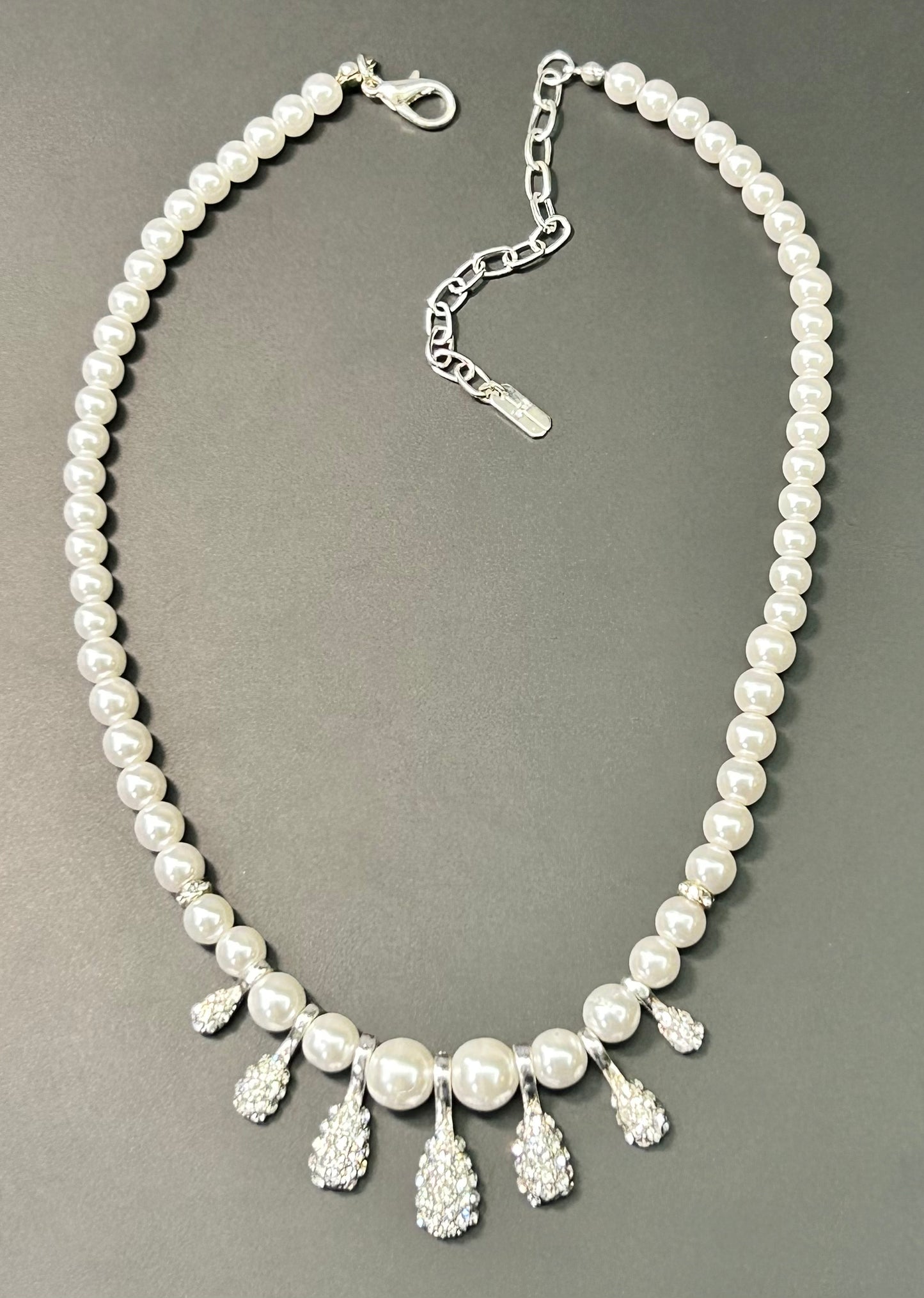 Faux Pearl Rhinestone Necklace