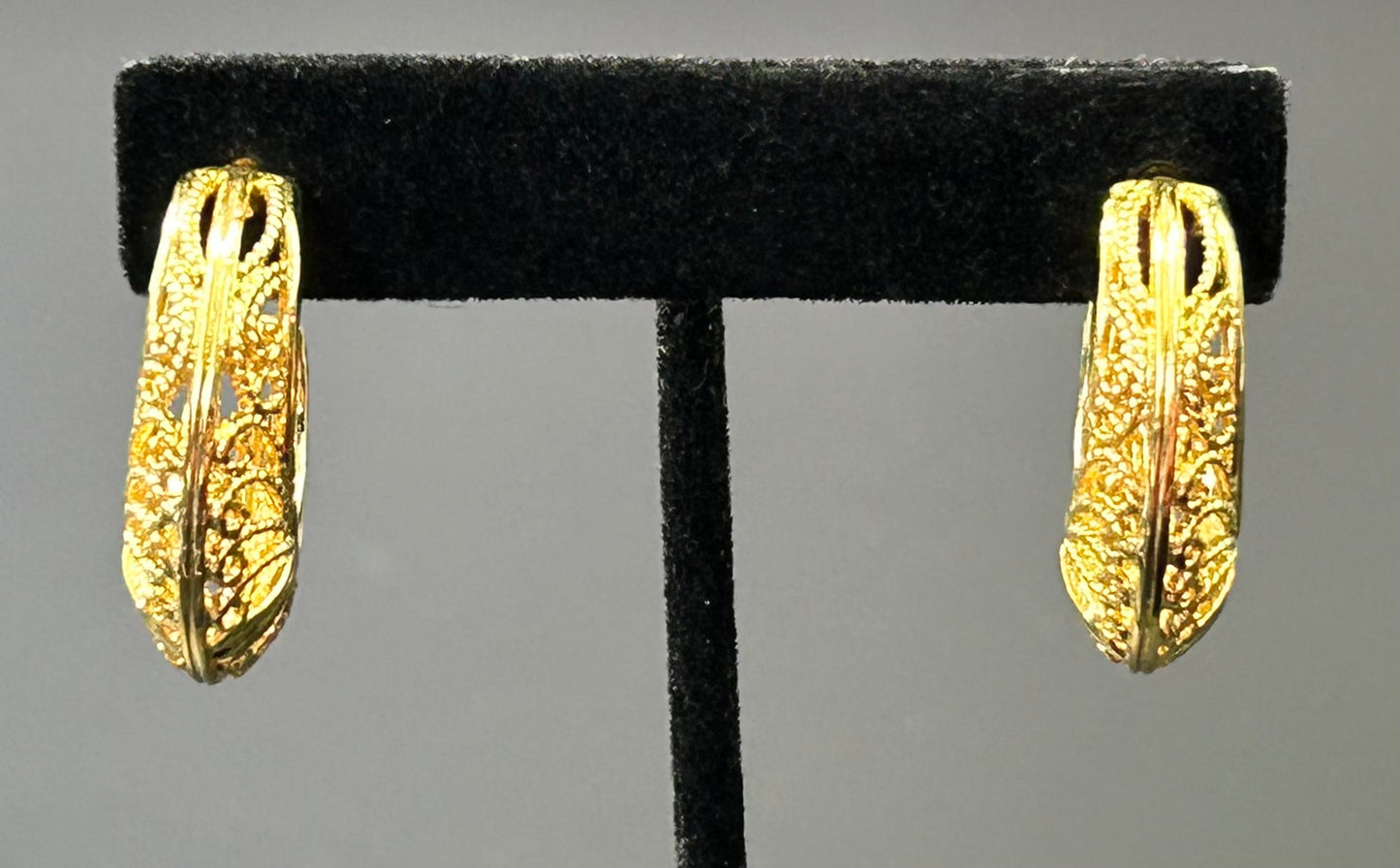 Gold Tone Filigree Hoop Earrings