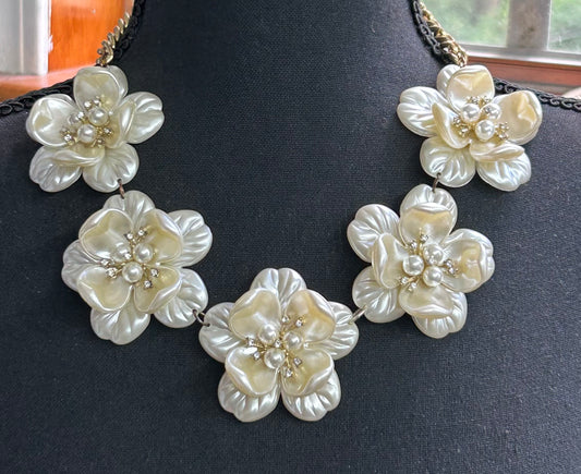 Acrylic Flower Necklace