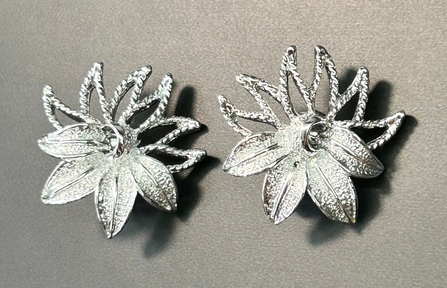 Sarah Coventry Flower Clip Earrings