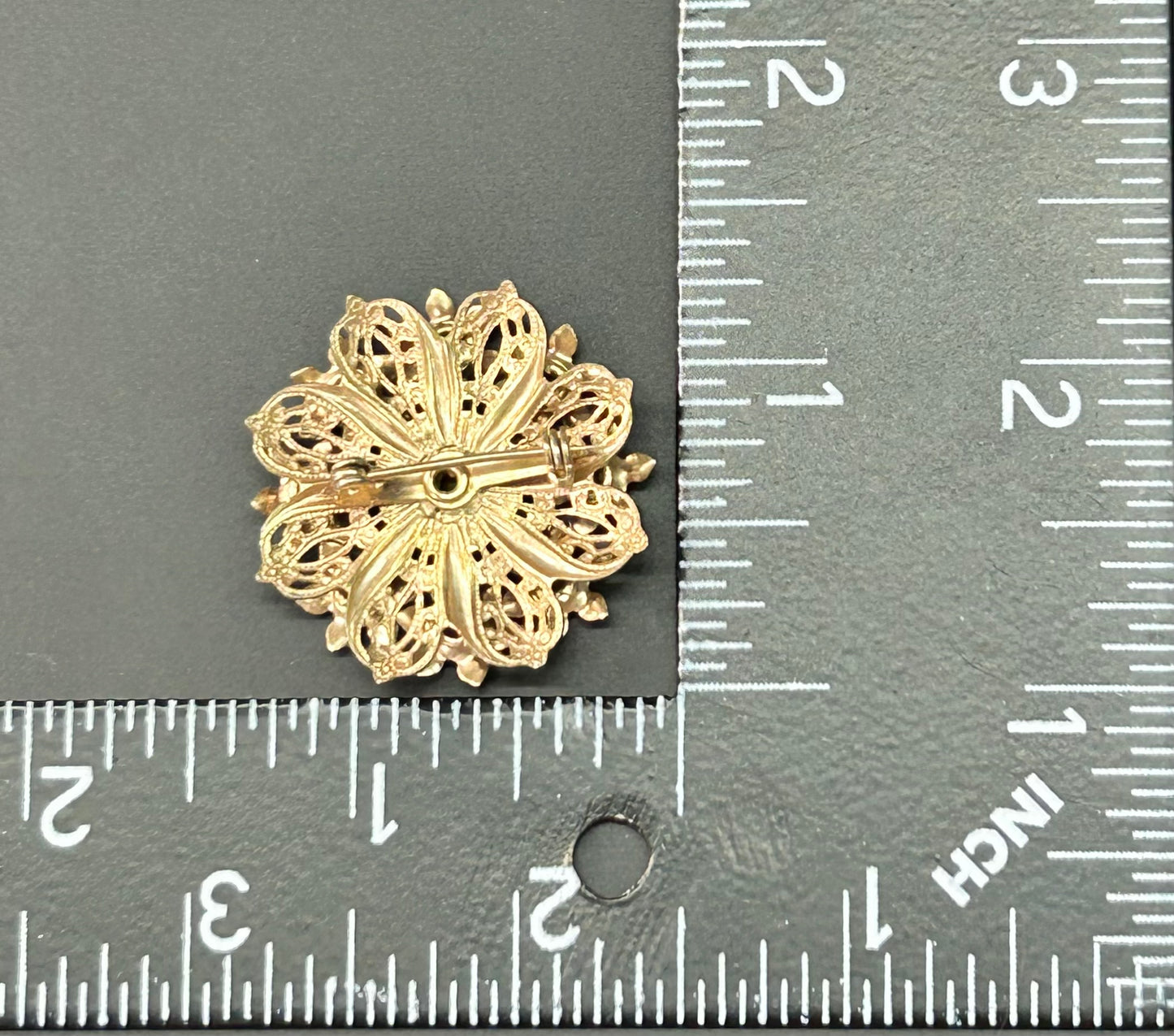 Vintage Daisy Brooch