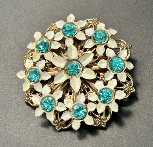 Vintage Daisy Brooch