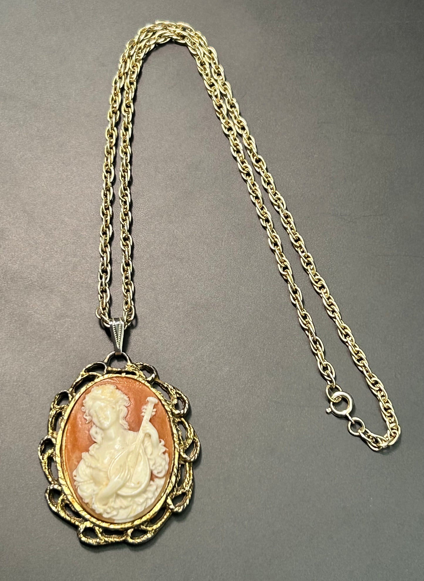 Vintage Cameo Necklace