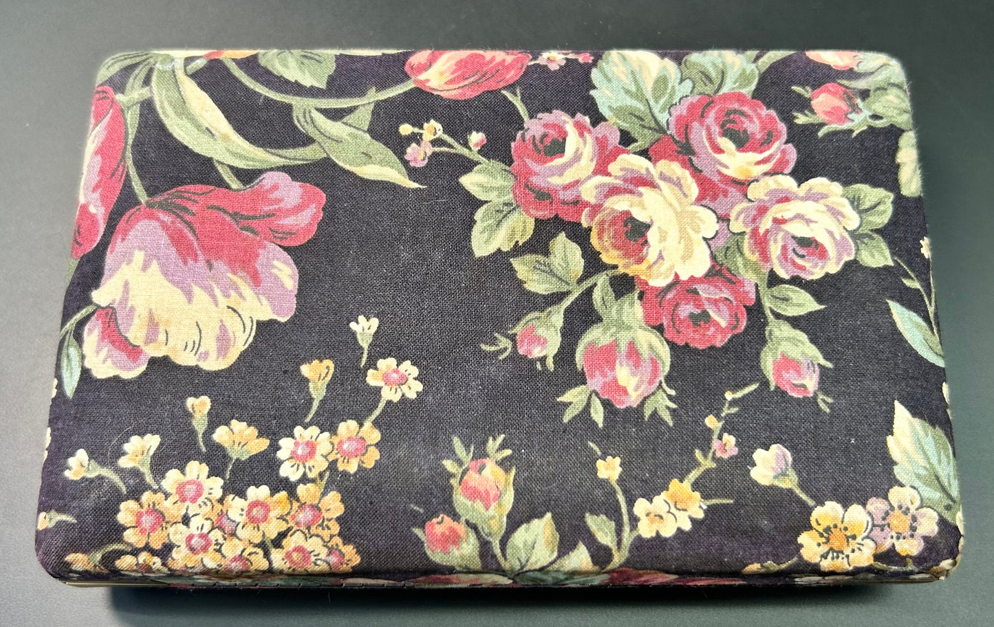 Vintage Clamshell Travel Jewelry Box