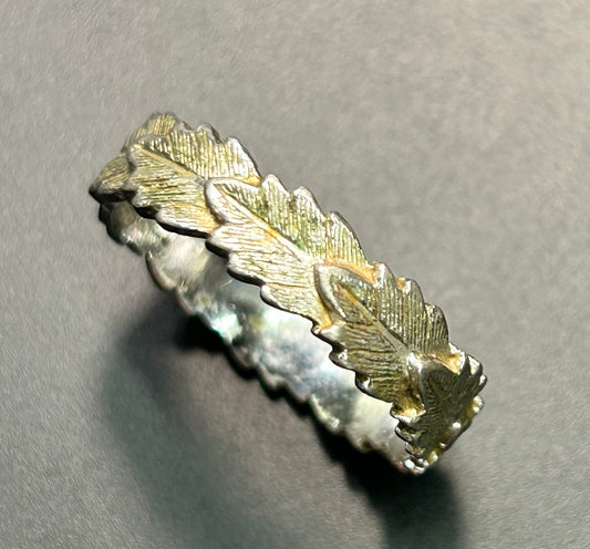 Avon Leaf Band Ring