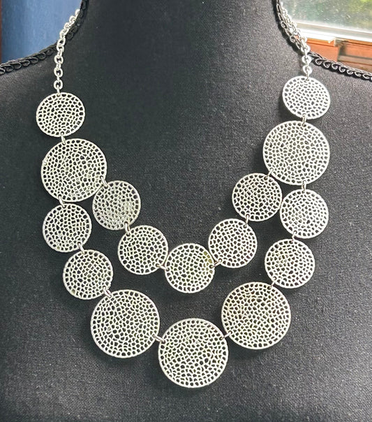 Silver Tone Disc Necklace