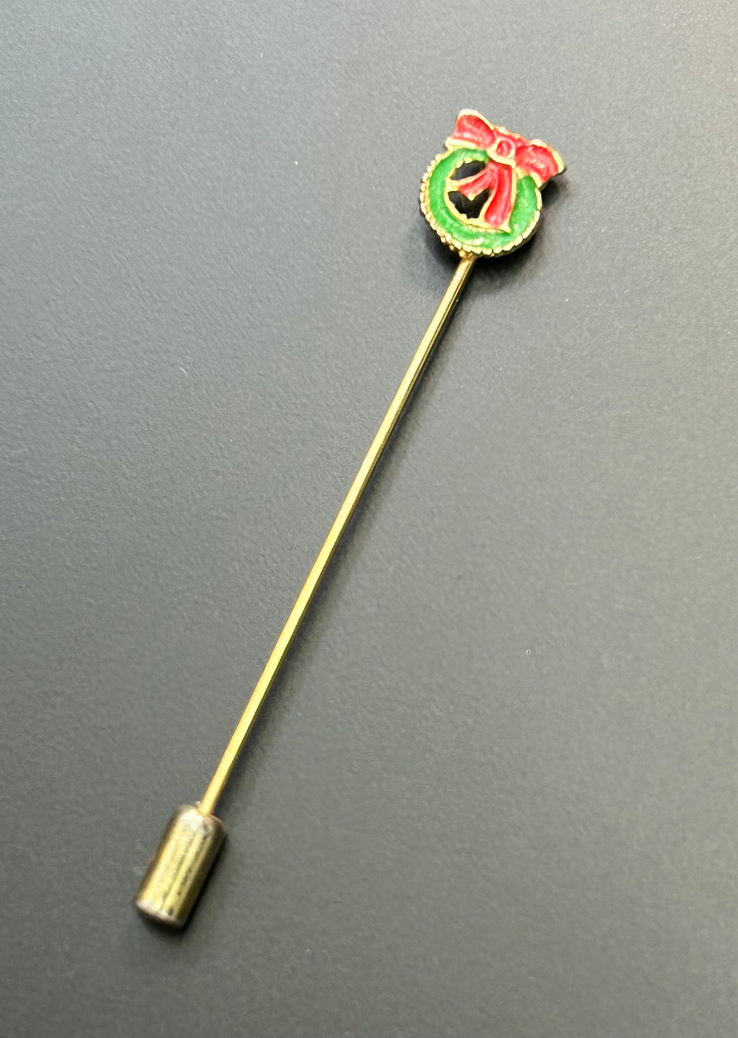 Christmas Wreath Stick Pin