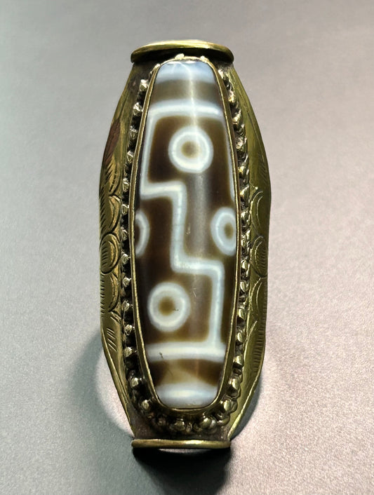 Large Tibetan Dzi Ring