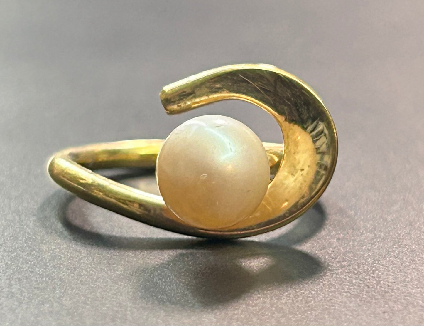 Sarah Coventry Faux Pearl Ring